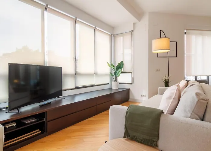 Muy Luminoso A 5 Min Del Centro De Bilbao