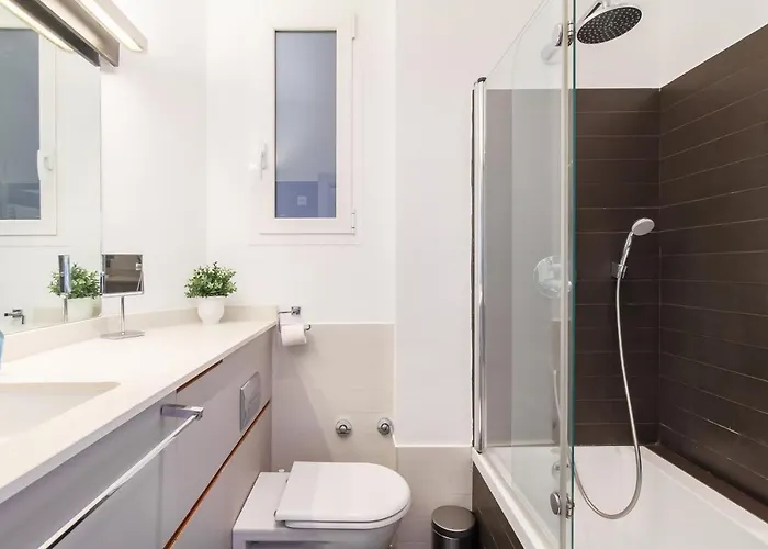 Muy Luminoso A 5 Min Del Centro De * Bilbao