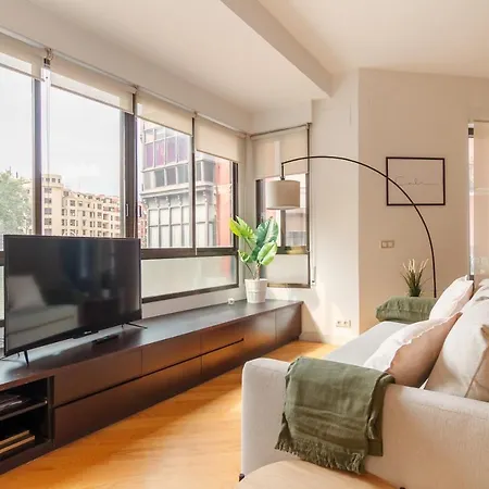 Muy Luminoso A 5 Min Del Centro De * بلباو