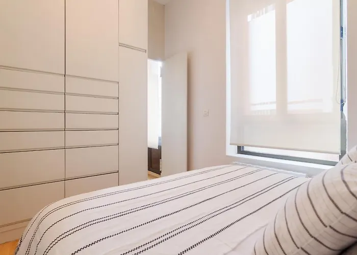 Muy Luminoso A 5 Min Del Centro De