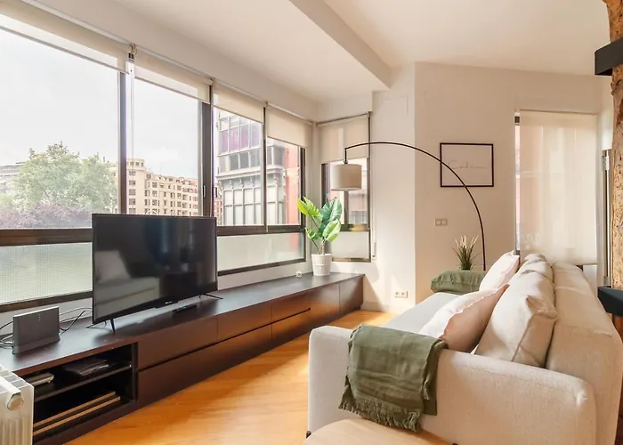 Muy Luminoso A 5 Min Del Centro De * Bilbau